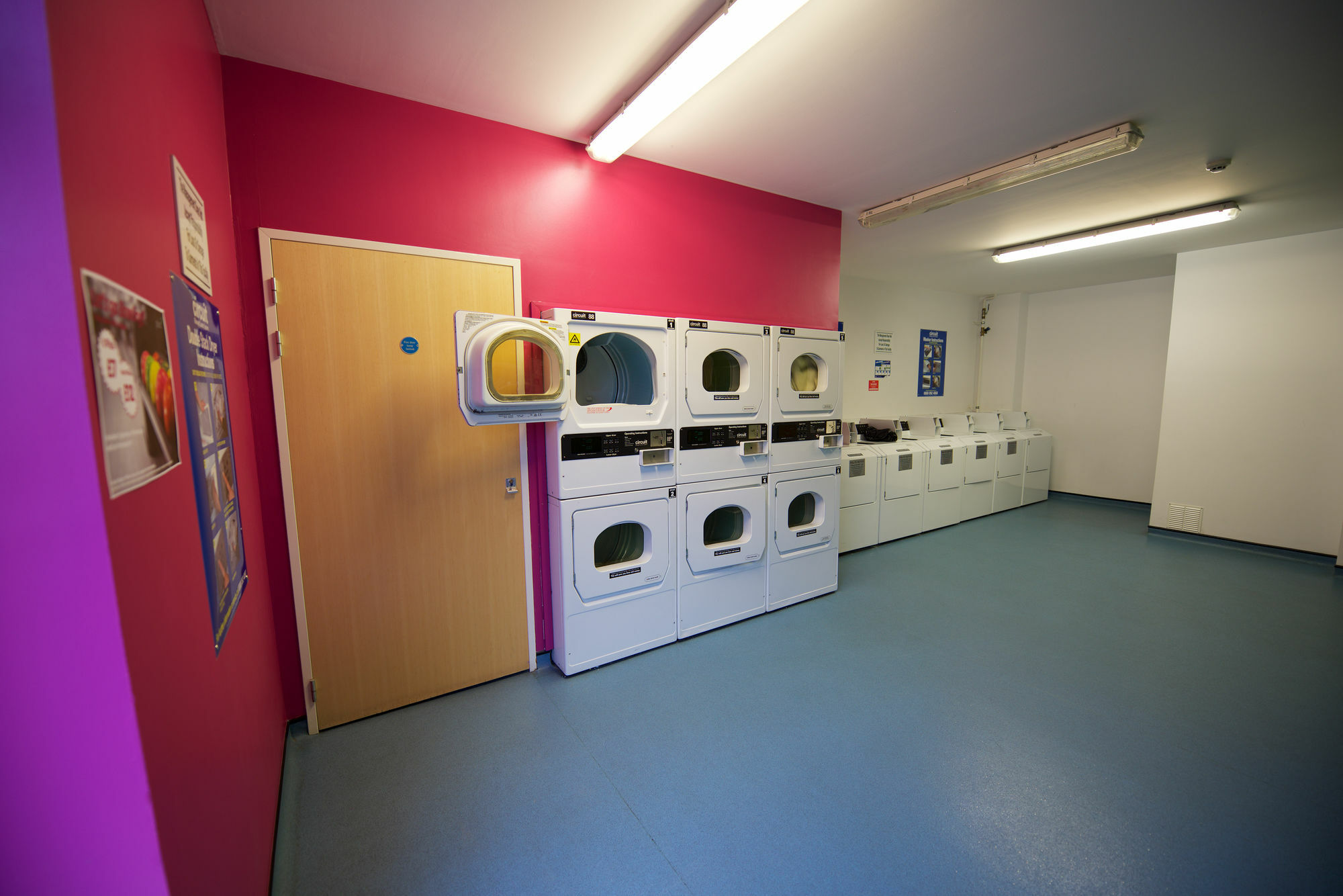 Newport Student Village エクステリア 写真